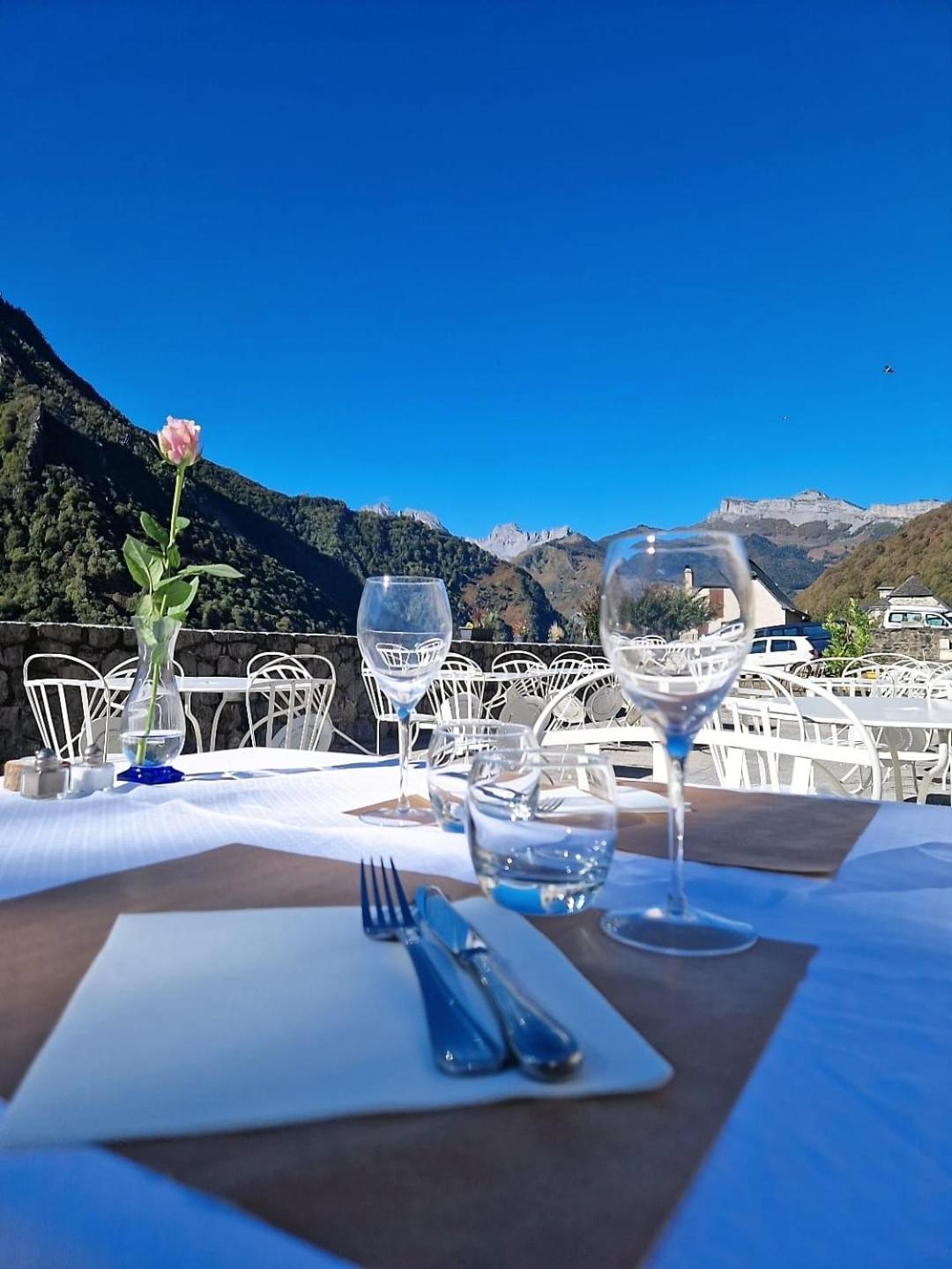 Chateau D'Arance Hotel Restaurant Espace Bien-Etre Cette-Eygun Εξωτερικό φωτογραφία